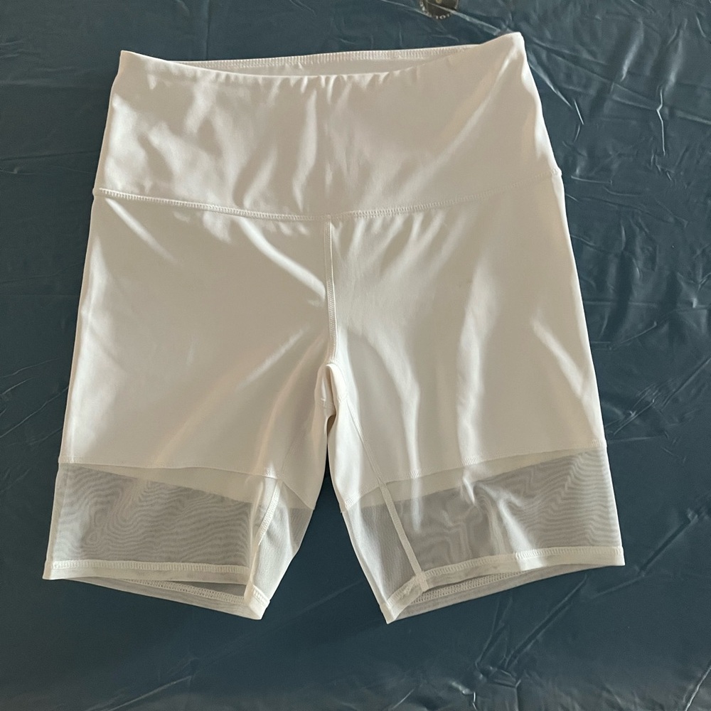 Zella work out or yoga shorts size small